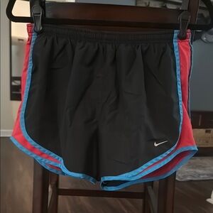 Nike Black and Red Athletic Shorts Lightweight Elastic Waistband